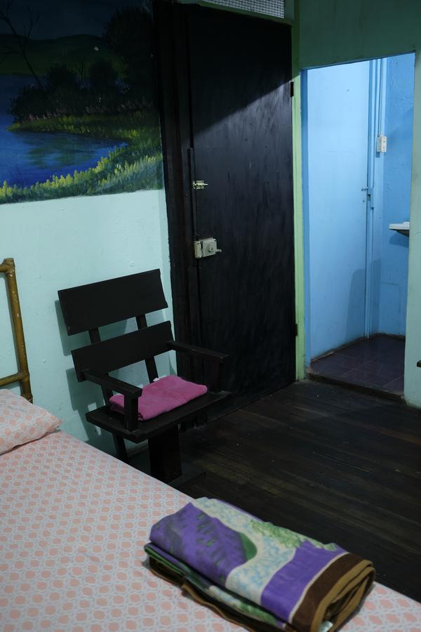 Hostal Del Este Santa Fe San José Zewnętrze zdjęcie