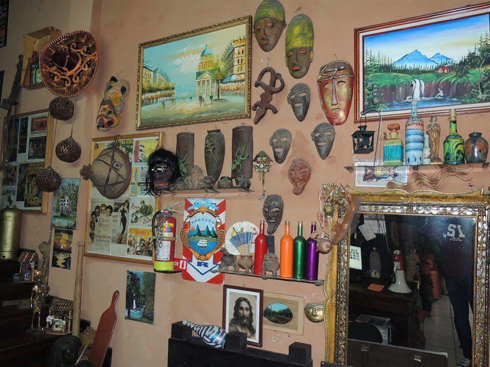 Hostal Del Este Santa Fe San José Zewnętrze zdjęcie